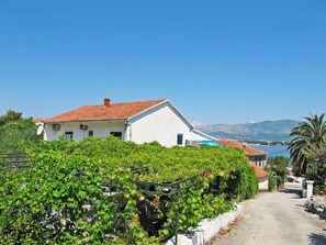 Sky, Plant, Property, Plant Community, Azure, Land Lot, Vegetation, Building, House, Rural Area