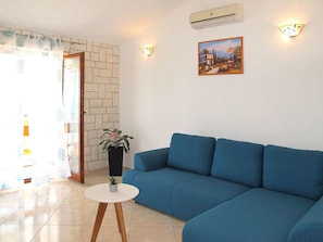 Pièce, Propriété, Meubles, Design Intérieur, Salon, Bâtiment, Table, Sol, Maison, Immobilier