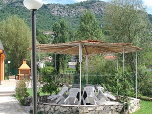 Pavillon, Arbre, Bâtiment, Belvédère, Architecture, Ombre, Canopée, Pergola, Paysage, Loisir