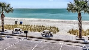 Vue sur la plage ou l’océan