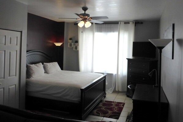 King size bed