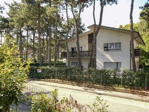 Haus, Eigentum, Zuhause, Grundeigentum, Wohngebiet, Gebäude, Nachbarschaft, Hütte, Die Architektur, Baum