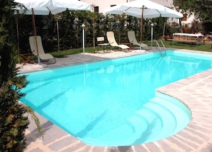 monastery-guest-house-citta-di-castello-villa-piscina