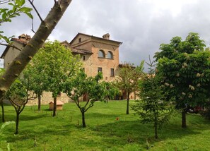 monastery-guest-house-citta-di-castello-villa-esterno