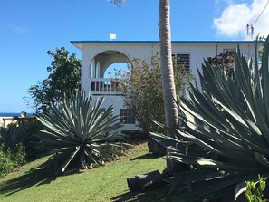 Vistas de los Arcos with abundant views and lush garden