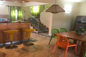 Overview of the kitchen and dining room on ground floor