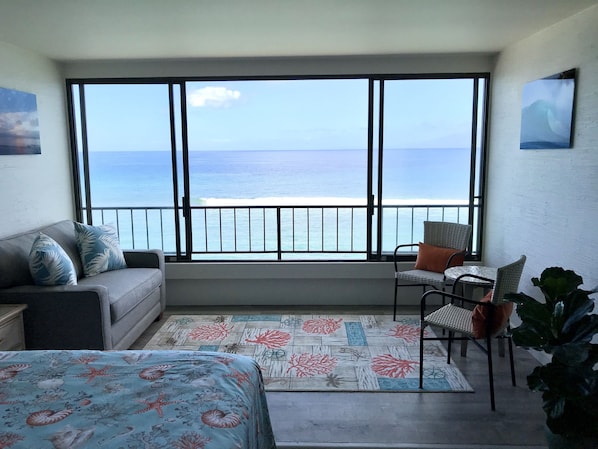 Relaxing Oceanfront Beach Condo