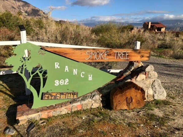 Front entrance off of Palm Canyon Drive.