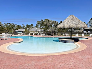 Zero-entry swimming pool