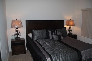 Upstairs Master Suite #2