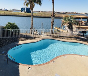 It’s Island Time! Boaters and beach goers welcome.