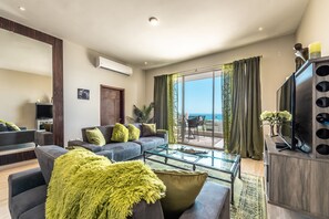 Living room offers comfort, view of Sea of Cortez & flat screen streaming TV 