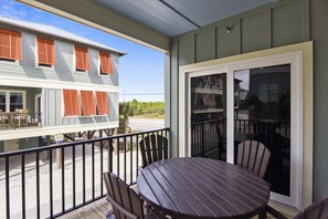 Patio Seating for Outdoor Dining and Gathering