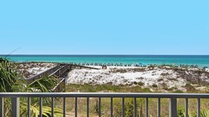 Commodore&#39;s Retreat 106