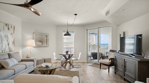 Dunes of Seagrove 201B Living Area