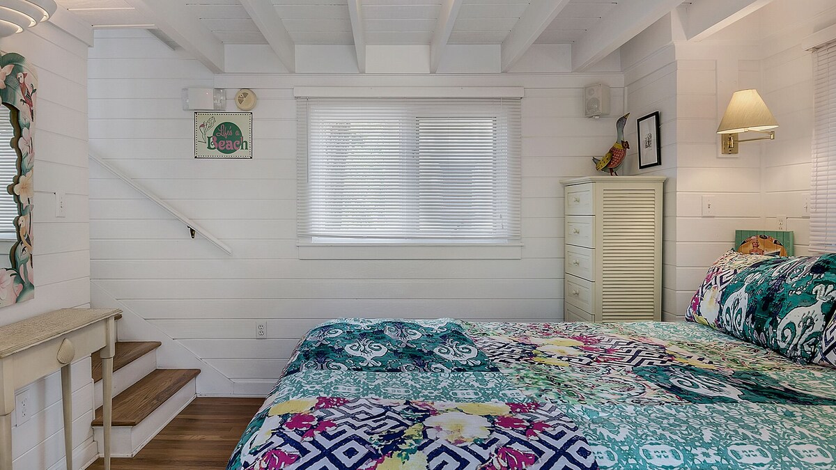 Margarita Days – Located in Seaside – Sleeps 4