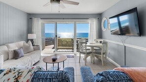 Mistral 6 Living Area with gulf views