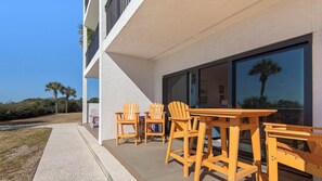 Palms C4 Patio area