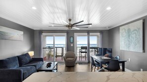 Eastern Shores 207 Living Area