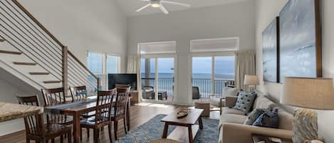 Eastern Shores 211 Living Area