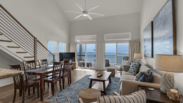 Eastern Shores 211 Living Area