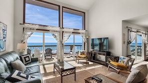 Sun n Surf Living Area