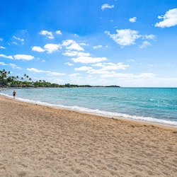 Nearby Anaehoomalu Bay