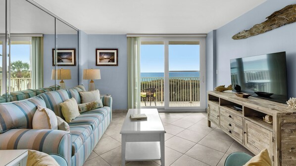 BeachCrest 206  Living area