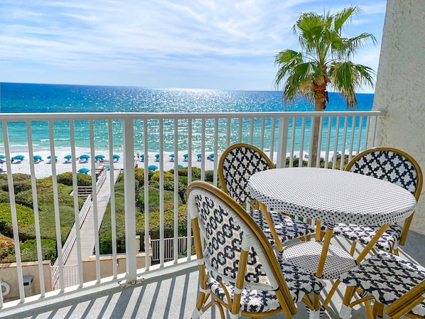 BeachCrest 405 Balcony