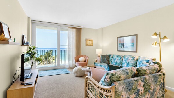 BeachCrest 503 Living Area