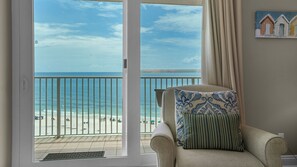 BeachCrest 601 Living Area