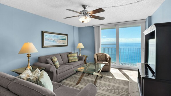 BeachCrest 904  Living Area