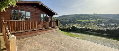 Lodge with stunning valley views