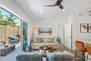 Indoor/outdoor living in Key West!