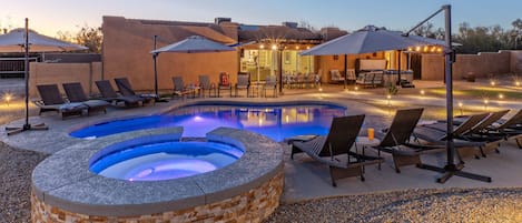 SCOTTSDALE DYNAMITE DELIGHT is a beautiful 8 BR, 5 BA home that sleeps 22 and has resort amenities.