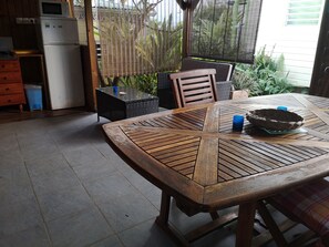 Outdoor dining