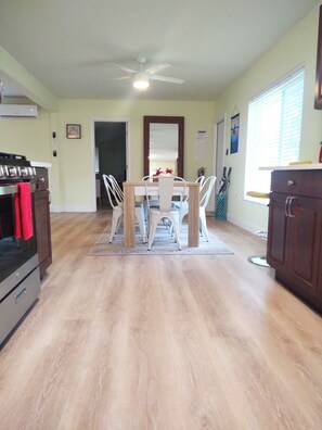 Dining Room (1)