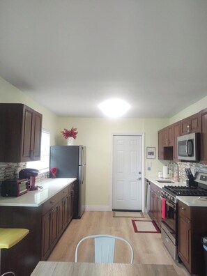 Kitchen (1)