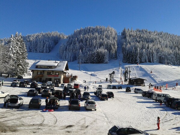 Snow and ski sports