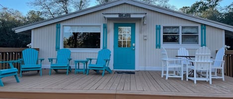 Front of cottage overlooking the Suwannee River.