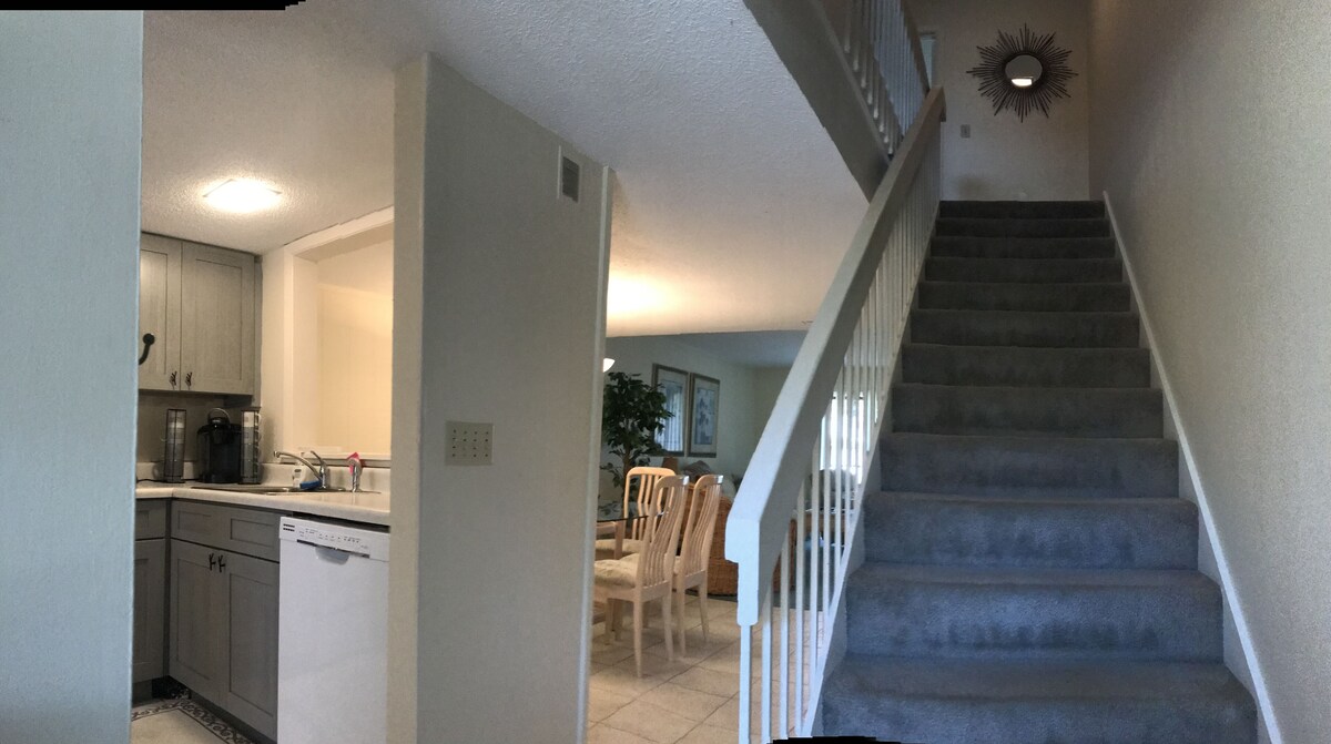 Location! Location! Townhouse