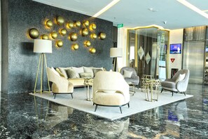 Sala de estar en el lobby