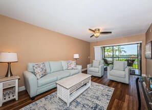 25-web-or-mls-Living Room 1-3