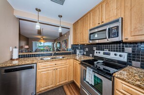 23-web-or-mls-Kitchen 2-3