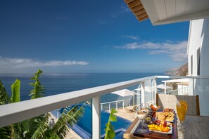 Beach/ocean view