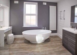 Osborne House, Whitby - Host & Stay