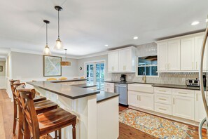 4 Quail | Kitchen - 4 Quail | Kitchen