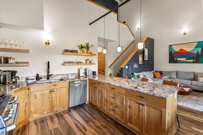 KITCHEN (1)