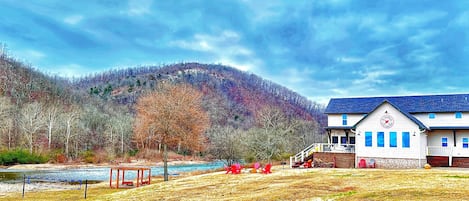 Farmhouse River access, Swings and FirePits