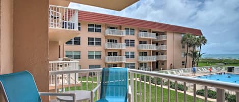 Cocoa Beach Vacation Rental | 3BR | 2BA | 1,153 Sq Ft | Step-Free Access